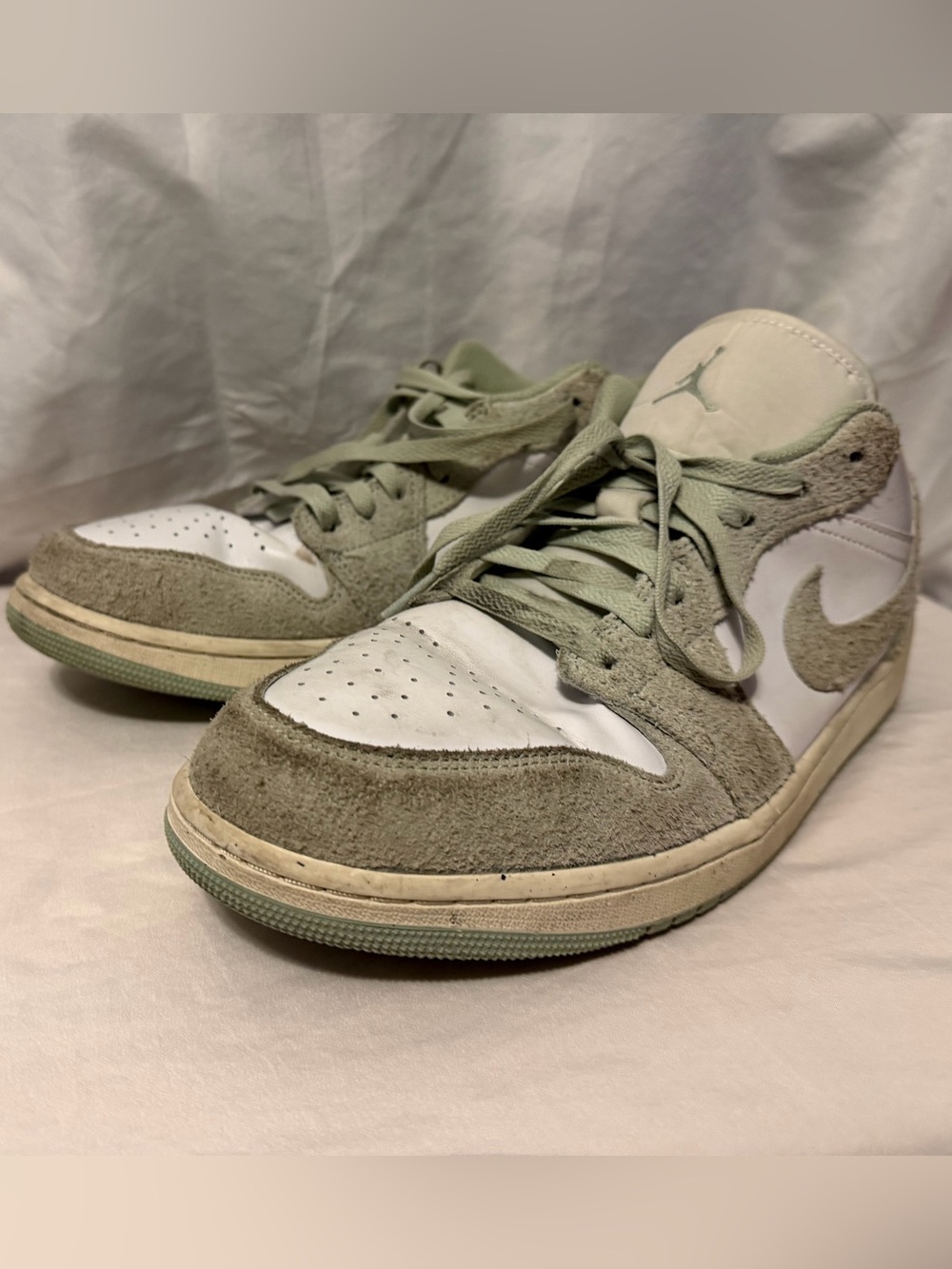 Jordan Men's Athletic Shoes - Pale Green/White Label